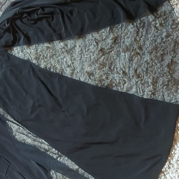 Made in Canada 🇨🇦 skirt - Picture 2 of 5